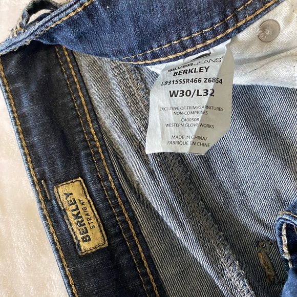 Silver Berkley Jeans 30*32 - Picture 2 of 2